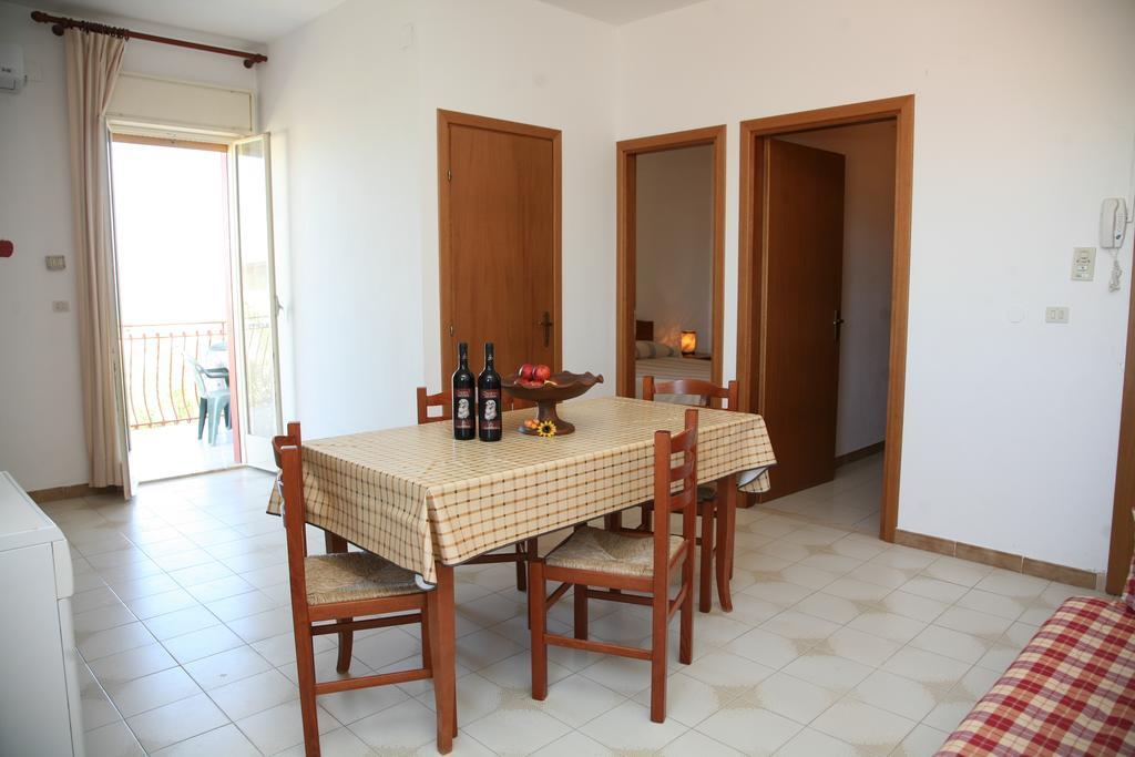 Residence Marino Balestrate Room photo